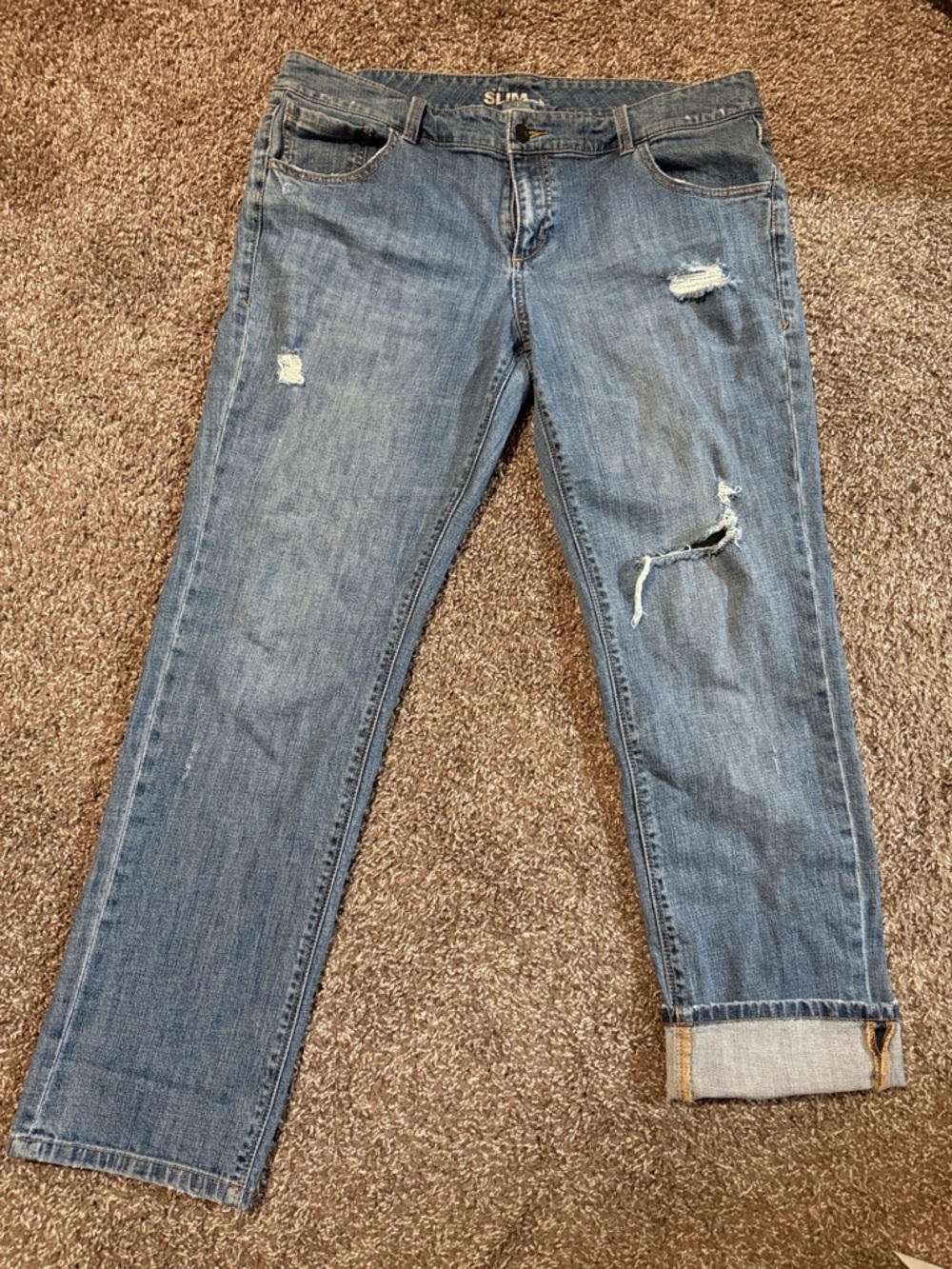 New York & Company Distressed Cropped Ankle Jeans